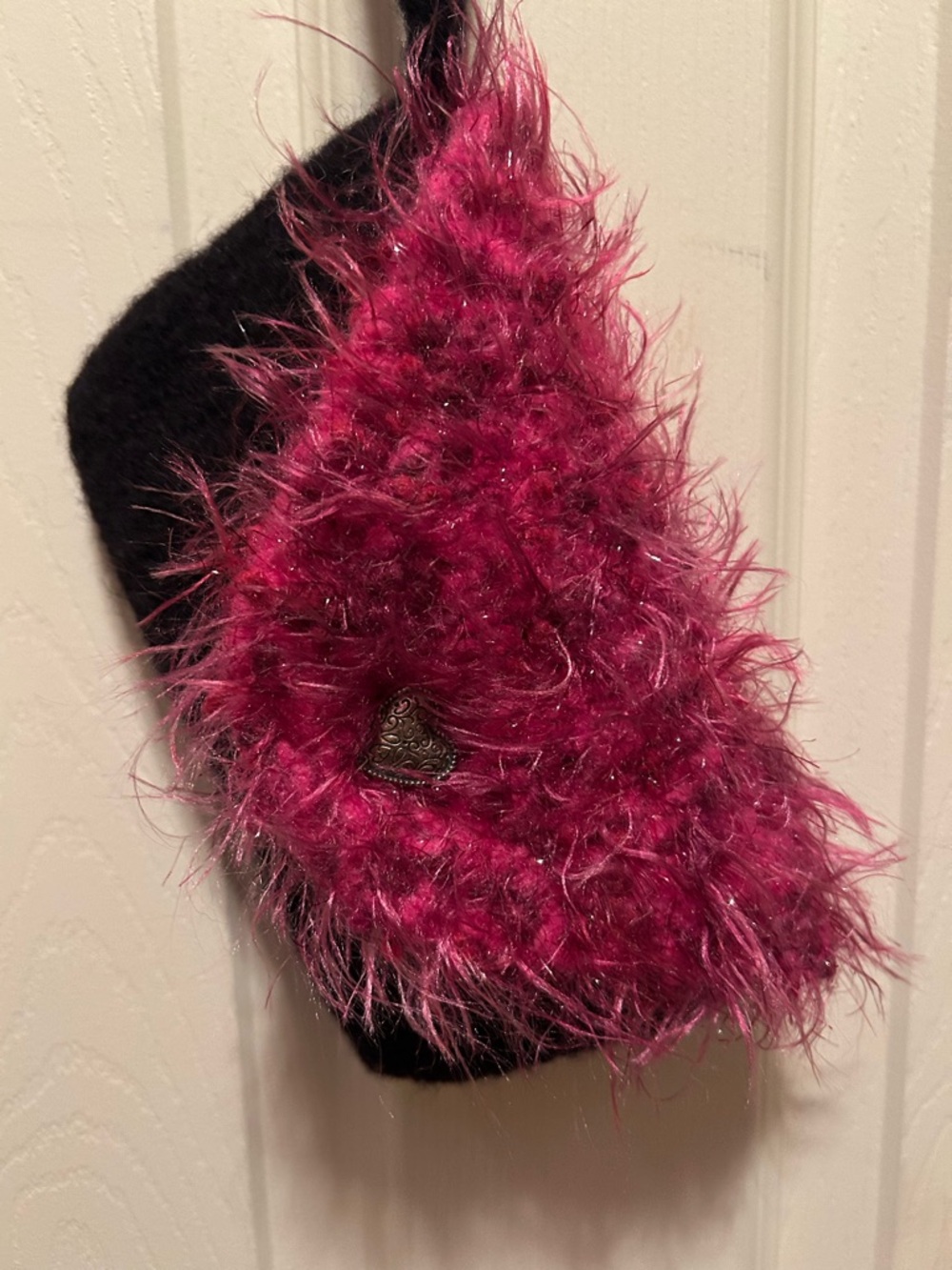 Pink Ostrich Faux-Fur & Black Clutch Soft Wool w/Metal Heart Snap Closure 8”x3”